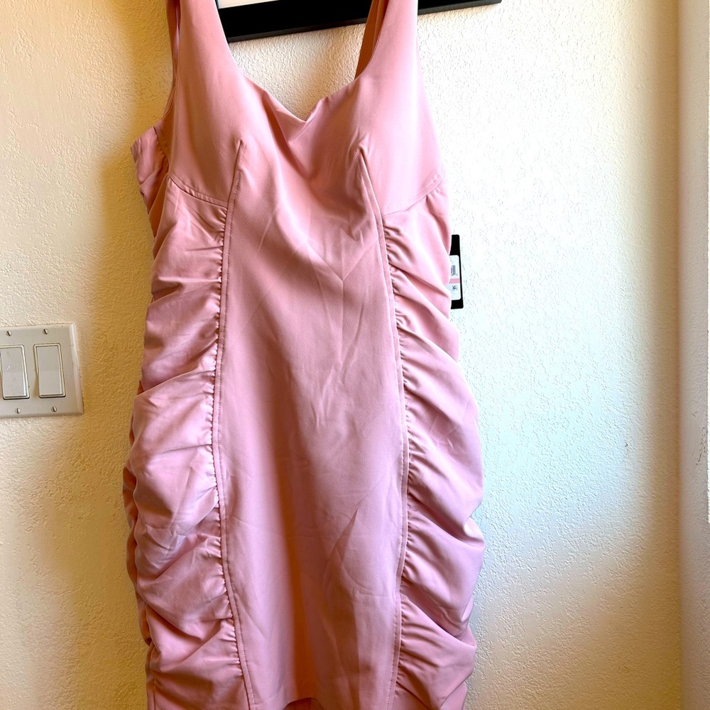 NWT Guess ruched midi dress